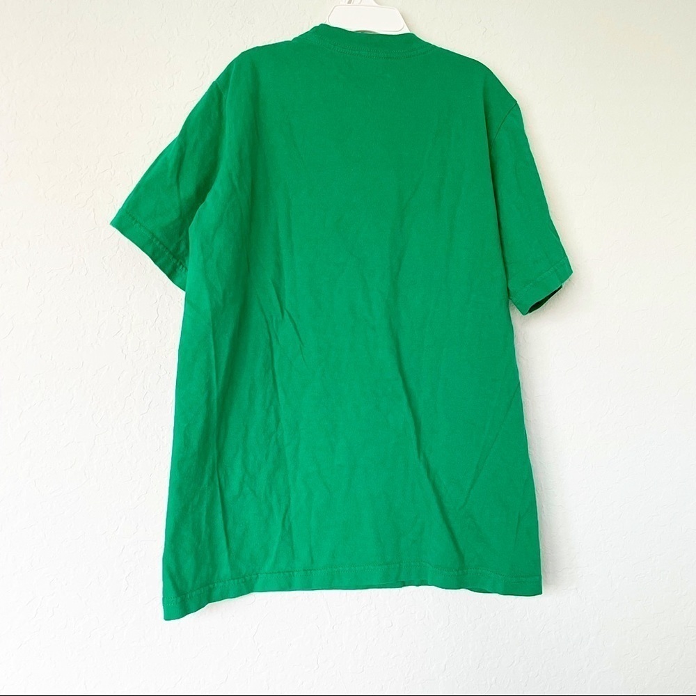 ⭐️SOLD⭐️ Nike Green Tee with Black Swoosh Youth Boys Medium - Picture 2 of 4